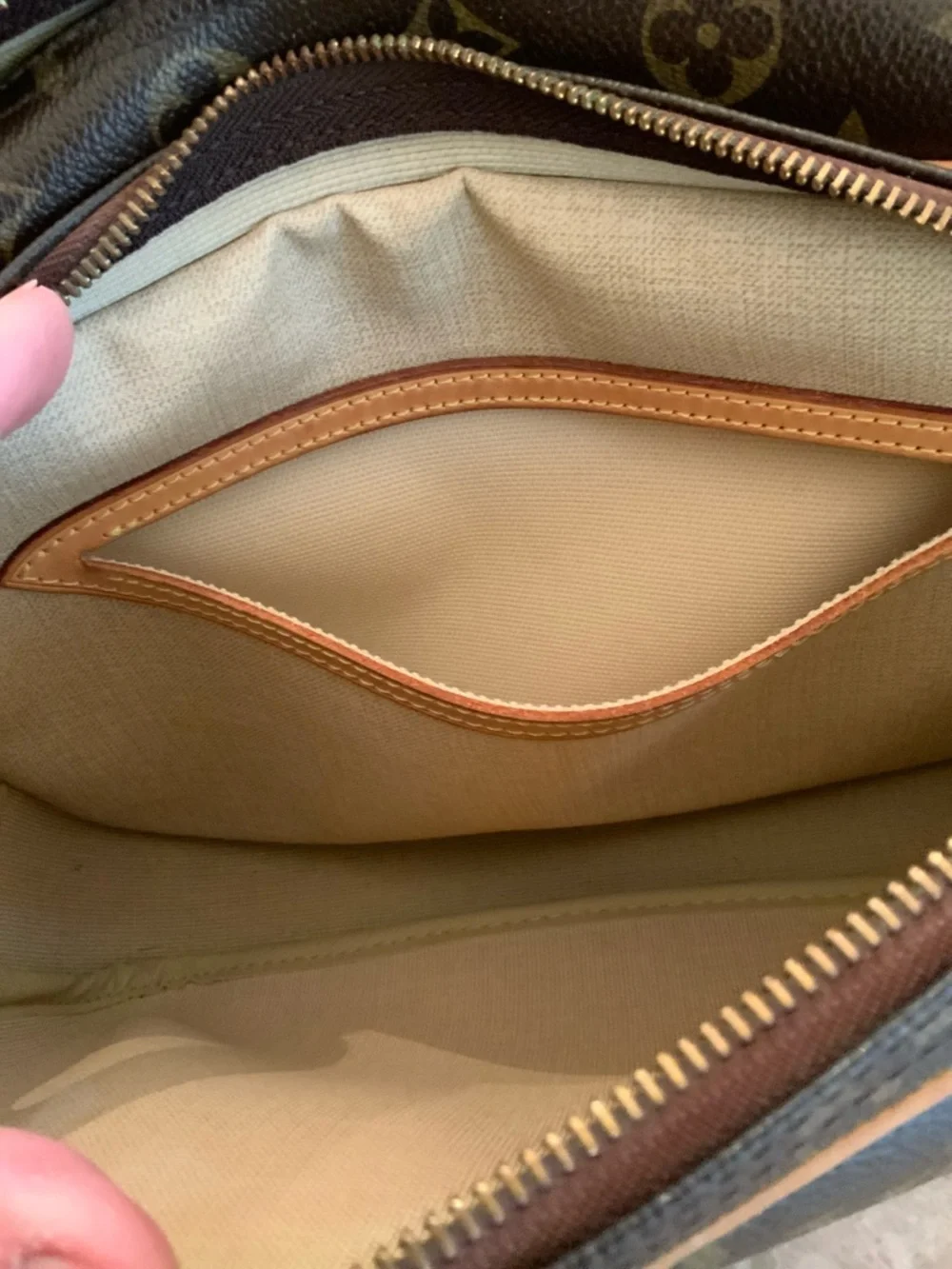 Louis Vuitton Monogram Canvas Reporter Bag PM GUC CLEAN INTERIOR! - Picture 15 of 16